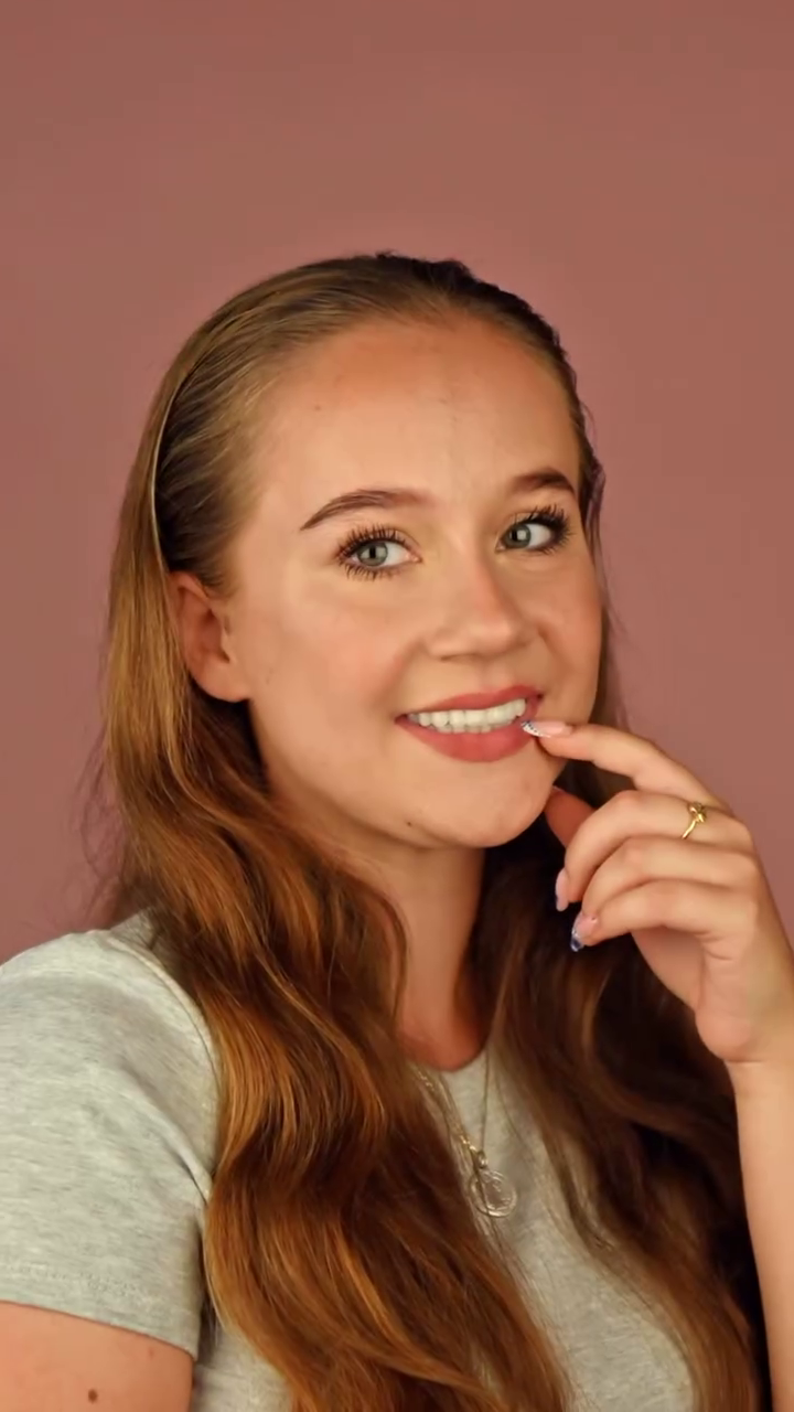 Celebrate the Artistry of Oliwia Skrzypkowska’s Smile — Happy Smile Clinics patient video, Istanbul Turkey